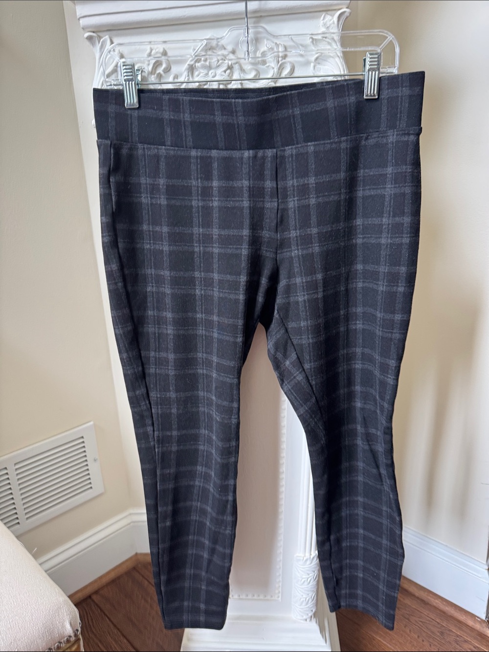 Ann Taylor Factory Gray Plaid Ponte Ankle Pants